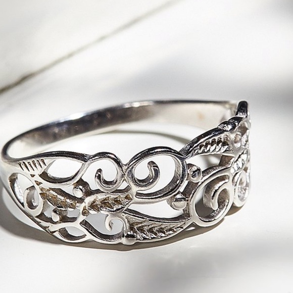 Lyric Sterling Jewelry - Stamped Sterling Silver Leaf Ring